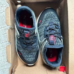 Puma tennis shoes. 12C